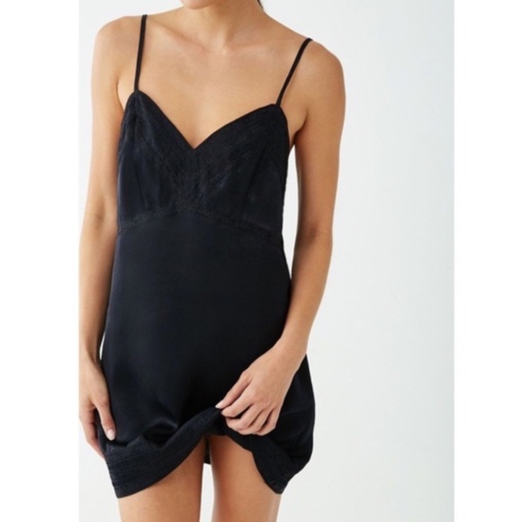 Forever 21 Other - 🟣 BOGO! NWT Forever21 Silk Woven Nightdress